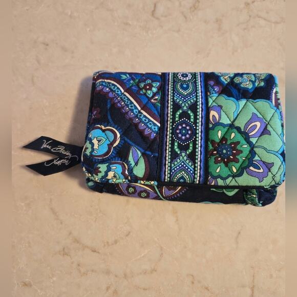 Vera Bradley Quilted Wallet Keychain Cover Coin Clasp Pocket Paisley Blue Green - Picture 1 of 9